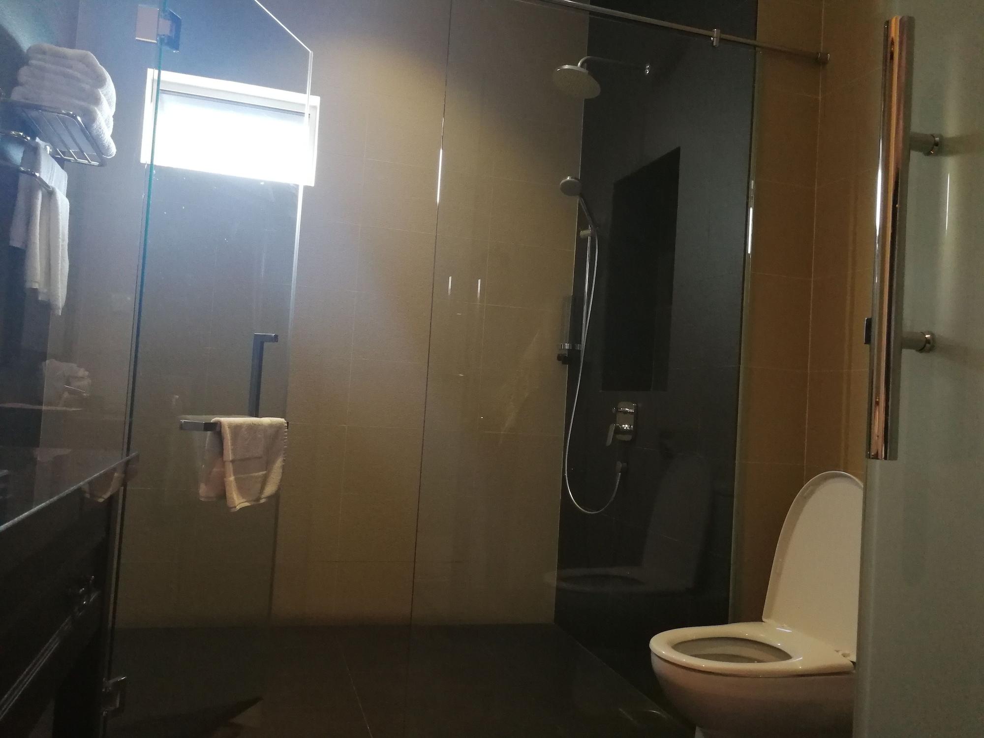 Hotel Casa Bianca Keluang Zewnętrze zdjęcie