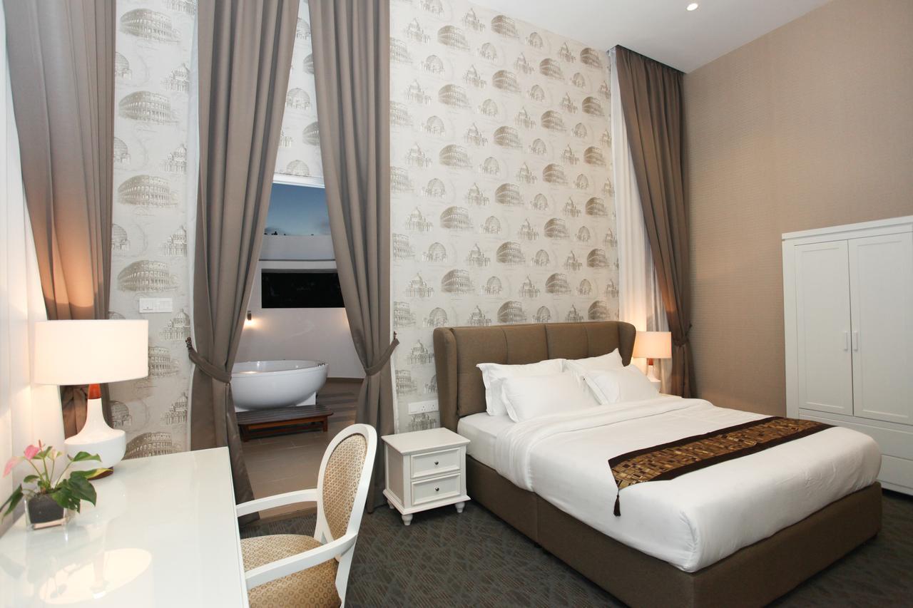 Hotel Casa Bianca Keluang Zewnętrze zdjęcie