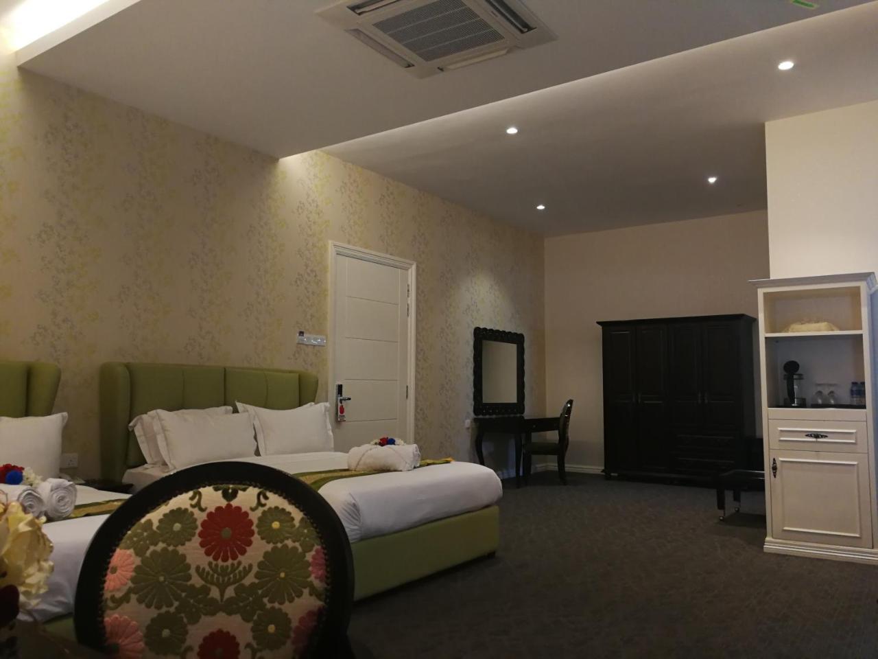 Hotel Casa Bianca Keluang Zewnętrze zdjęcie