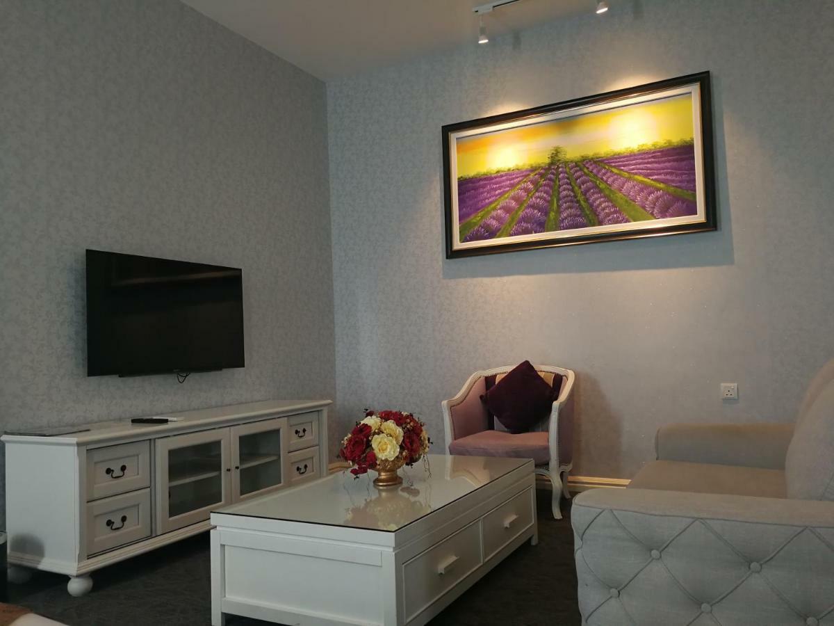 Hotel Casa Bianca Keluang Zewnętrze zdjęcie