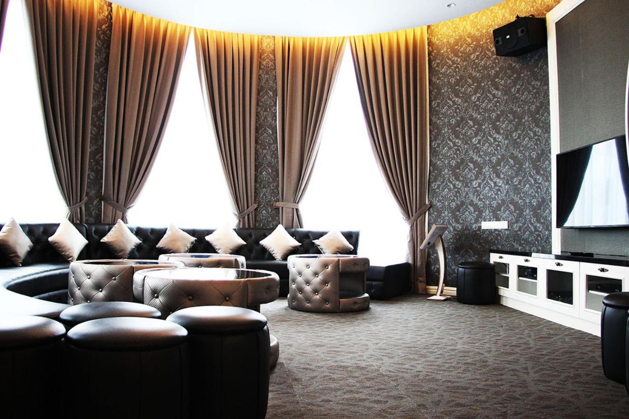 Hotel Casa Bianca Keluang Zewnętrze zdjęcie